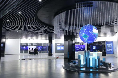 推进临平区 未来工厂 建设,助力 临平品牌 高质量发展 近日临平区东湖街道开展跨区学习考察