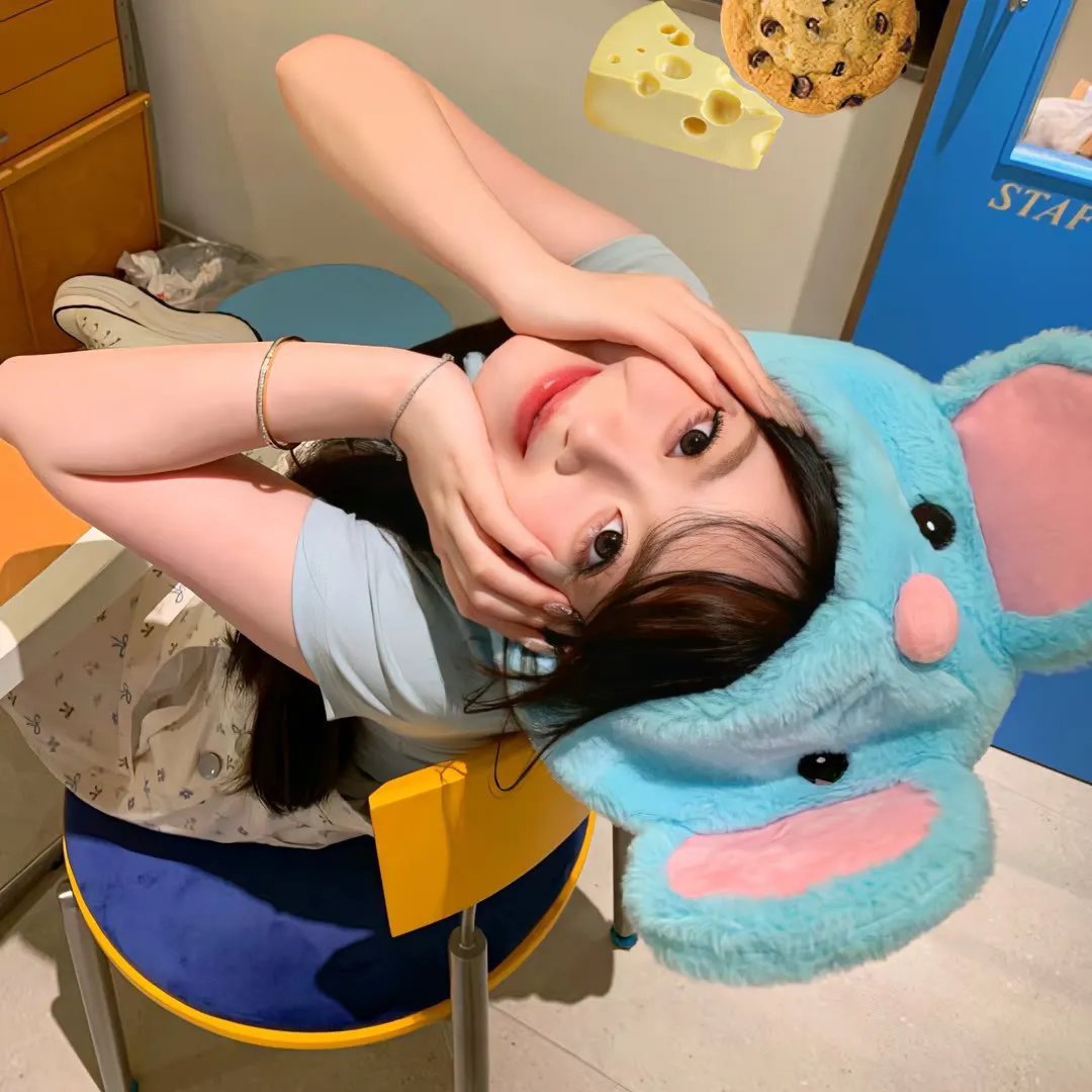 礼拜天海报