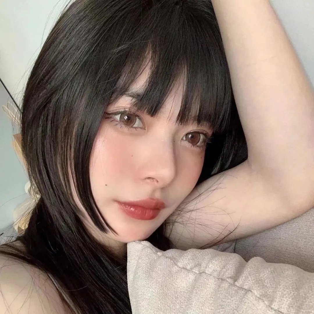 穆尼亚·阿克 